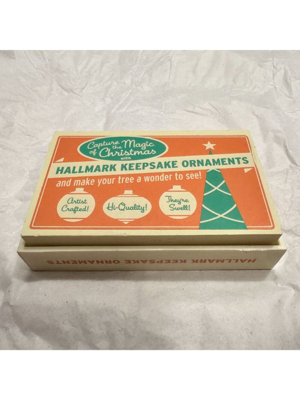 Hallmark Nifty Fifties Keepsake Christmas Tree Ornament 2014 - Picture 4 of 5